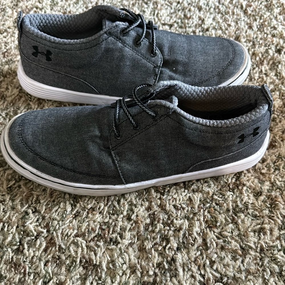 Boys size 6, under armor, slip on shoes. Dress up or dress down!